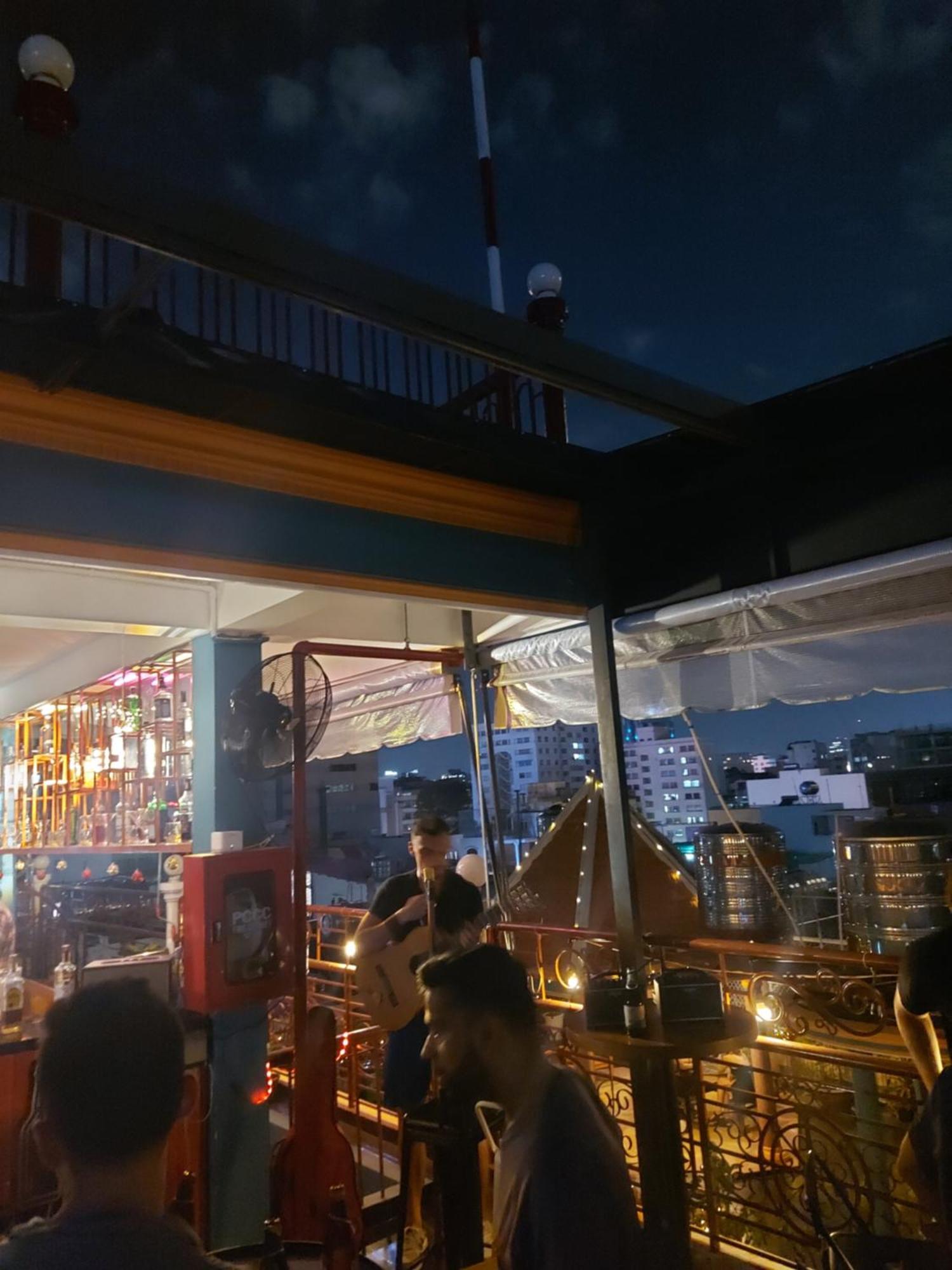 הו צ'י מין סיטי Saigon Rooftops Hostel מראה חיצוני תמונה