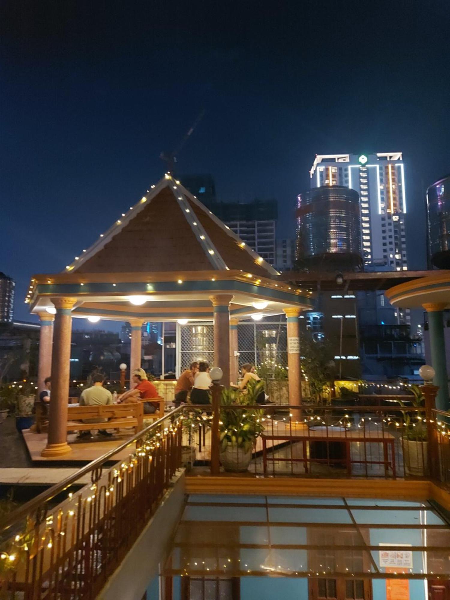 הו צ'י מין סיטי Saigon Rooftops Hostel מראה חיצוני תמונה