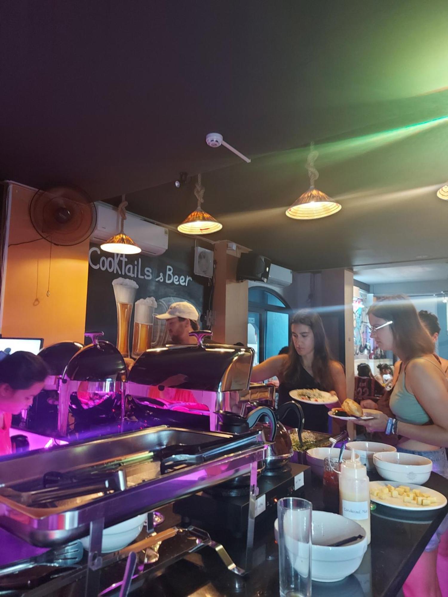 הו צ'י מין סיטי Saigon Rooftops Hostel מראה חיצוני תמונה