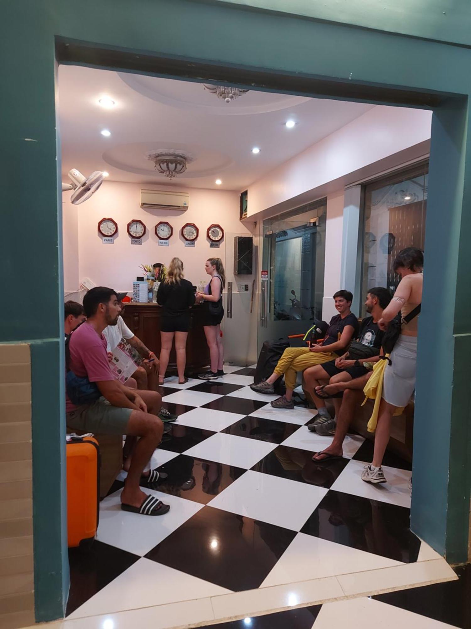 הו צ'י מין סיטי Saigon Rooftops Hostel מראה חיצוני תמונה