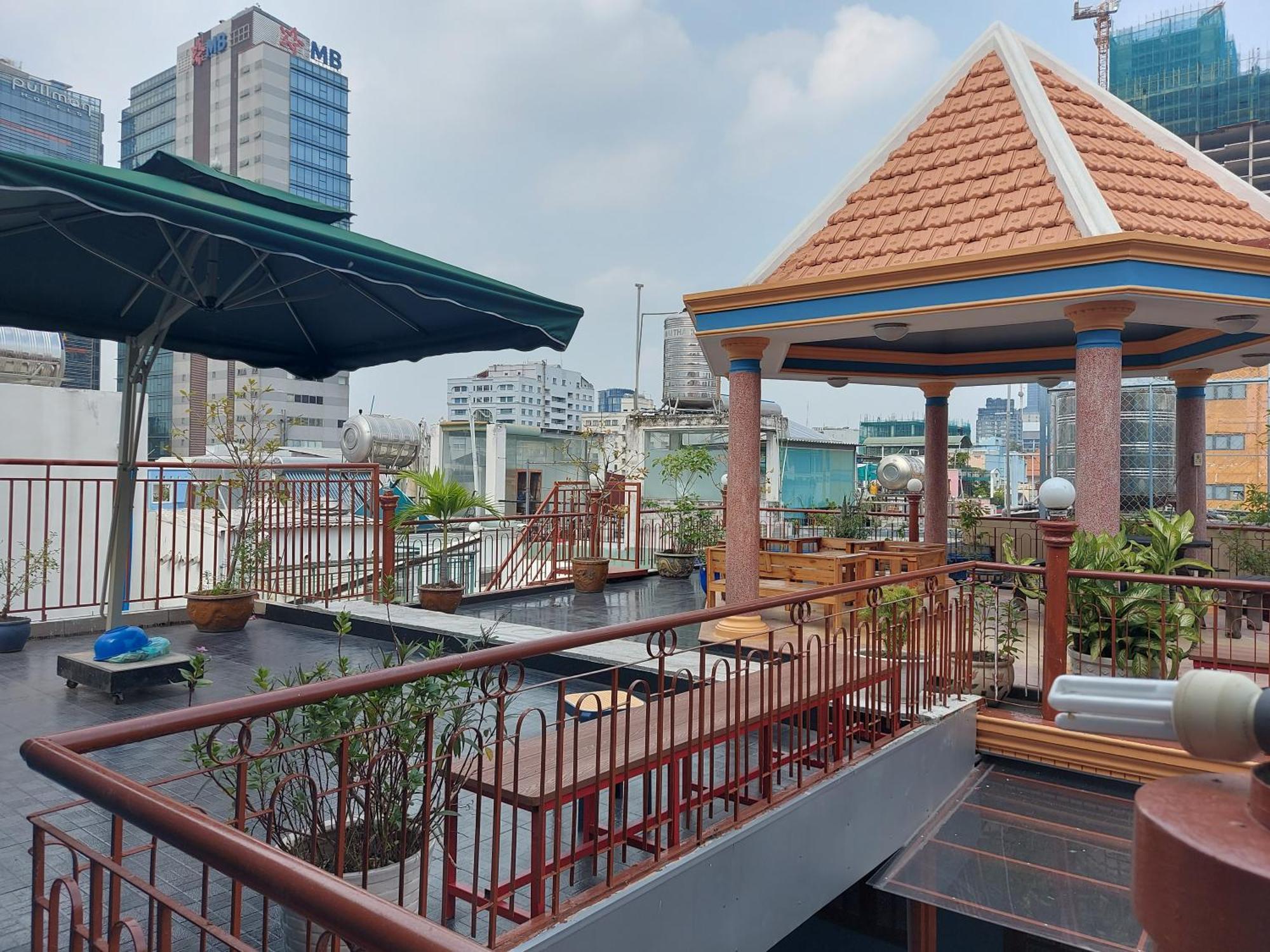 הו צ'י מין סיטי Saigon Rooftops Hostel מראה חיצוני תמונה