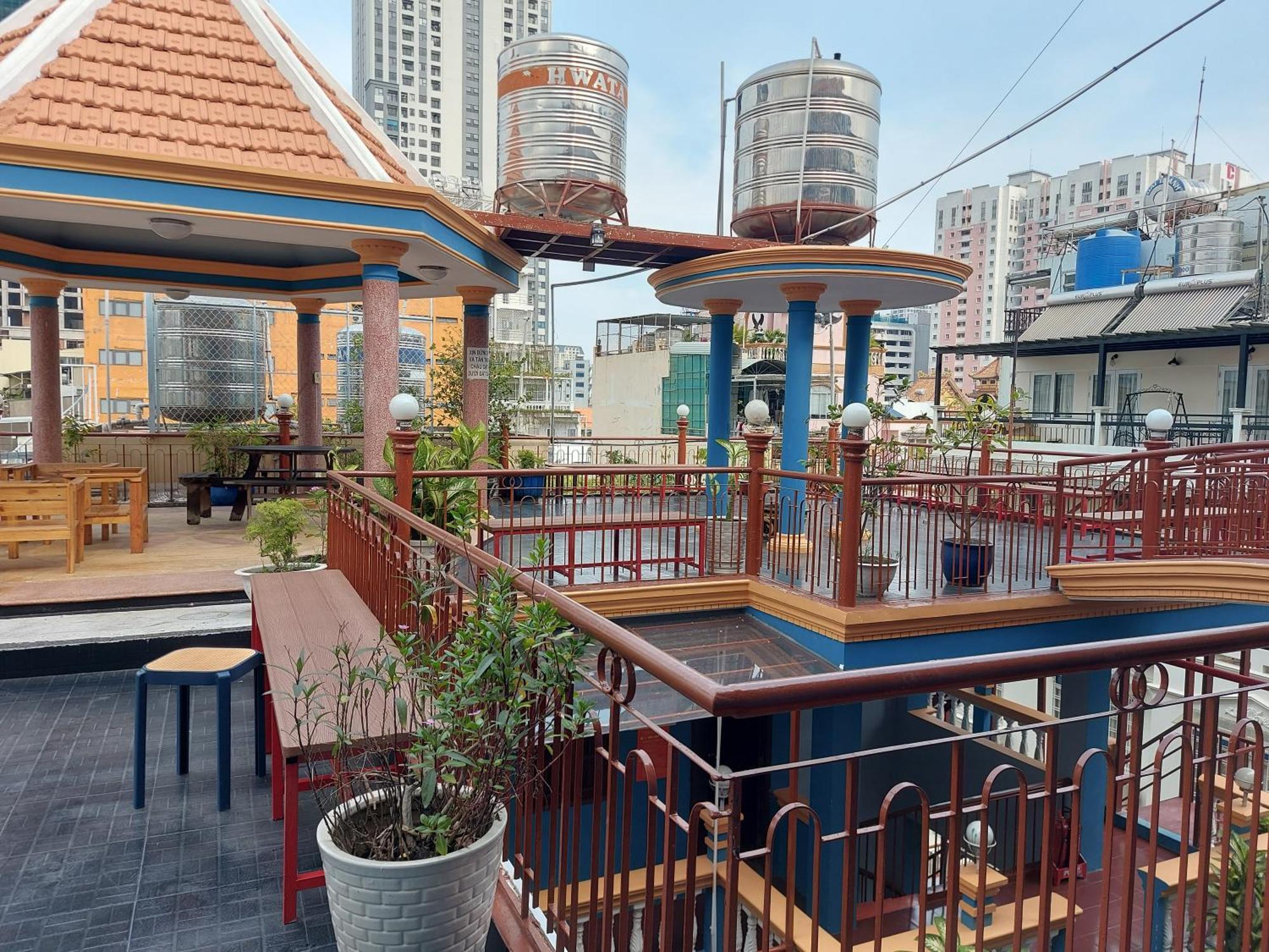 הו צ'י מין סיטי Saigon Rooftops Hostel מראה חיצוני תמונה